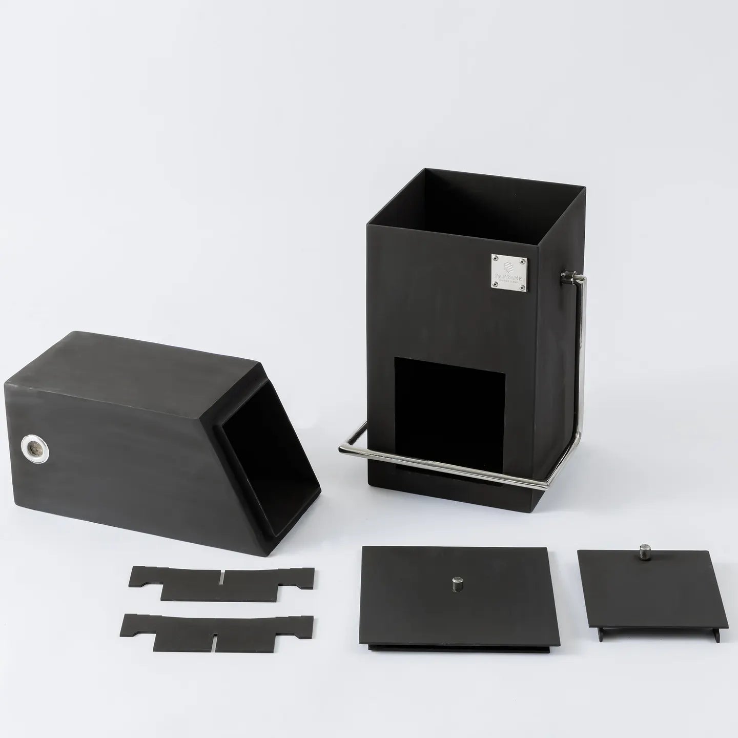 Fe:FRAME ROCKET STOVE｜エフイーフレーム 調理用高火力ストーブ ロケットクックストーブ Black（耐熱黒塗装）Rust（錆び）