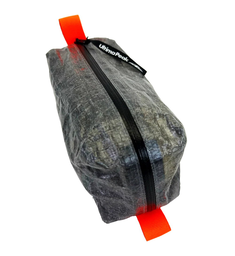 UltimaPeak（ウルティマピーク）AeroStash™（エアロスタッシュ）Dyneema® 超軽量スタッフバッグ 1L パワーバンクポケット付き 13g