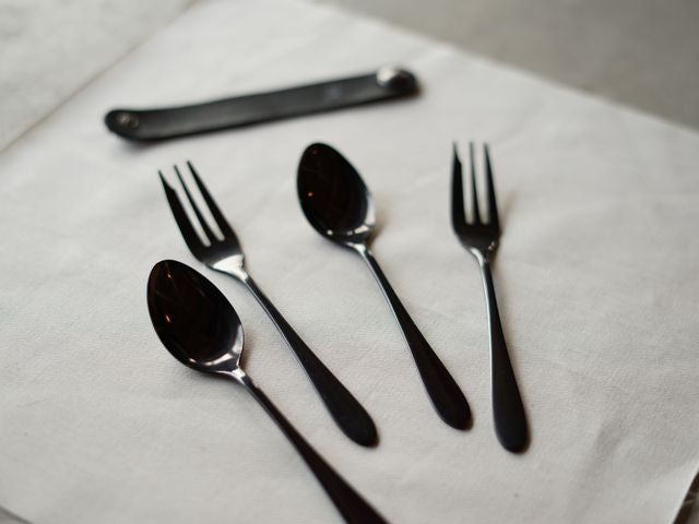 【96 KURO】カトラリー贈りものパッケージCつやつや｜鏡面ステンレス小サイズカトラリーセット・日本製ギフト