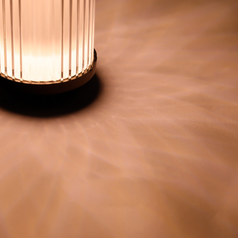 キャンドルスタイルLEDキャンプライト｜超長時間バッテリー・調光機能付きアウトドア照明