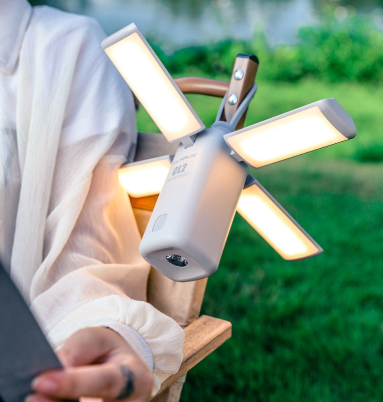 アウトドア多機能キャンピングライト｜長時間稼働・折りたたみ式パネル搭載・懐中電灯＆SOS機能付き