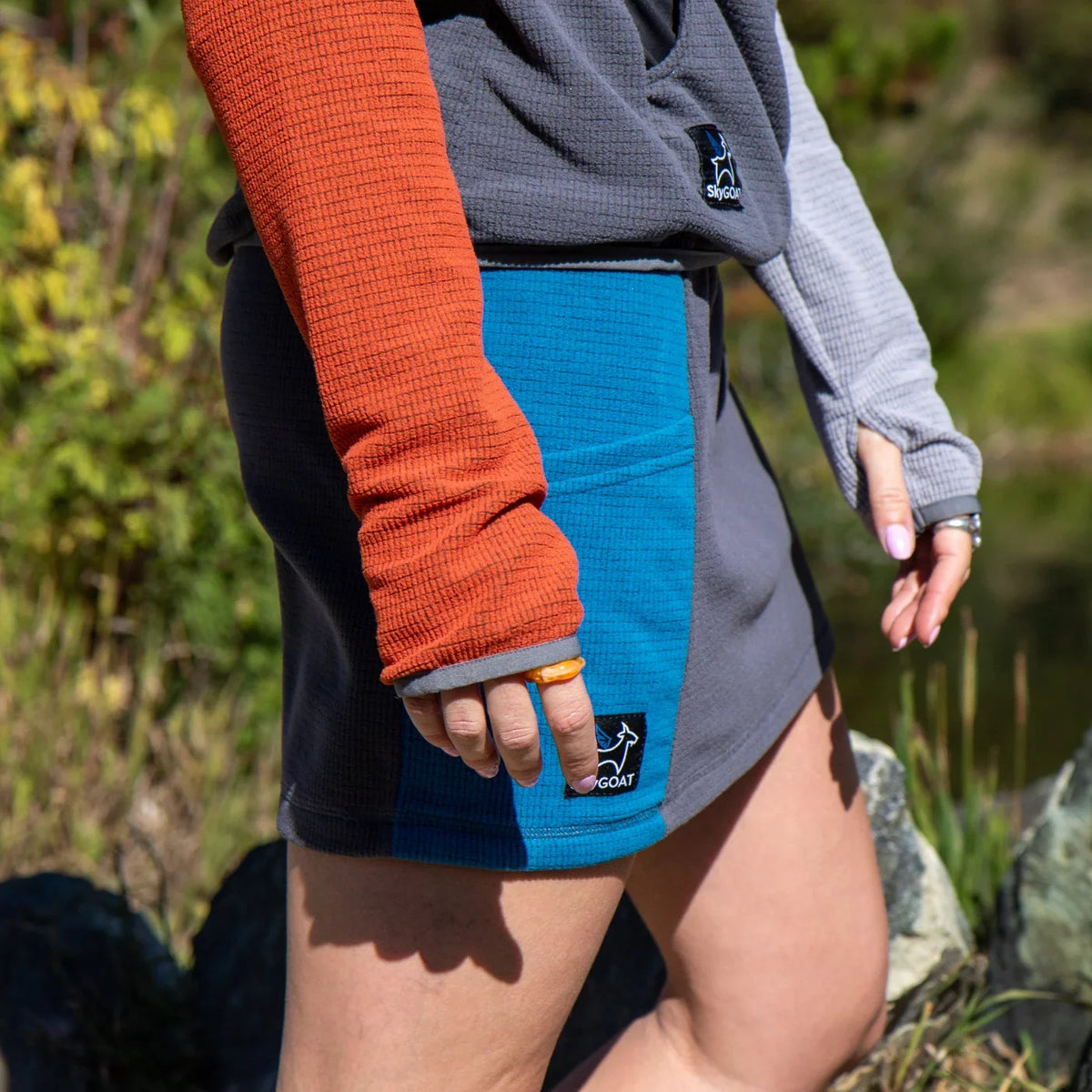 SkyGOAT（スカイゴート）Ultralight 115 レディース ハーフジップ フーデッドプルオーバー｜115gsm GOATgrid 超軽量マイクログリッドフリース
