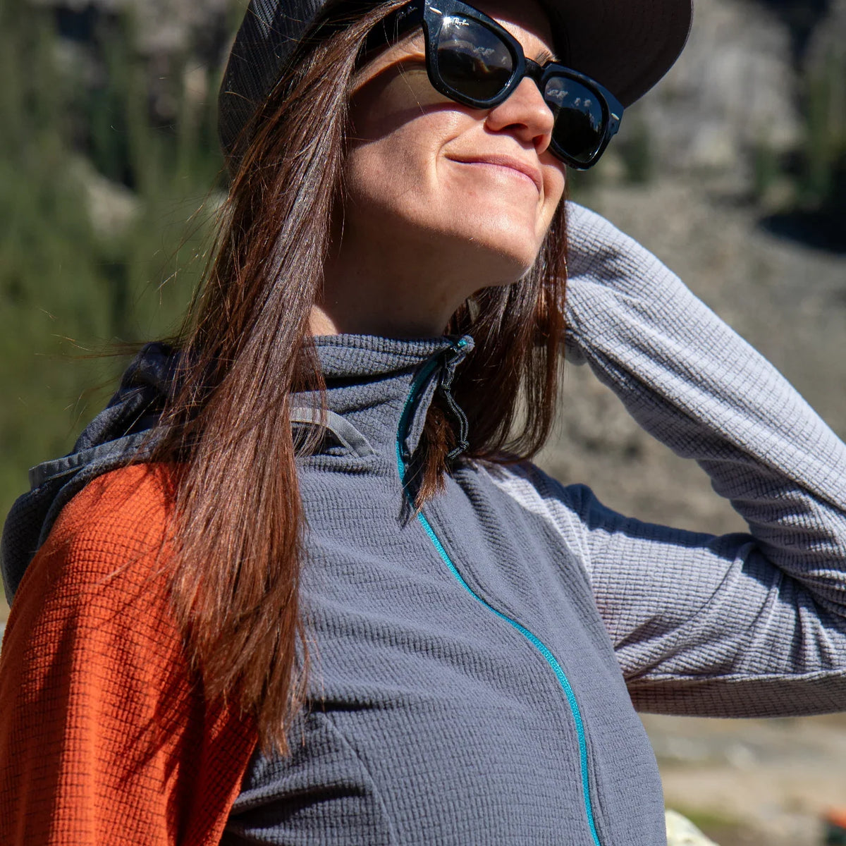SkyGOAT（スカイゴート）Ultralight 115 レディース ハーフジップ フーデッドプルオーバー｜115gsm GOATgrid 超軽量マイクログリッドフリース