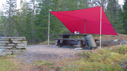 SwissPiranha（スイスピラニア）Tarp MantaRay 10（タープ マンタレイ 10）ULタープ 3.5×2.9m