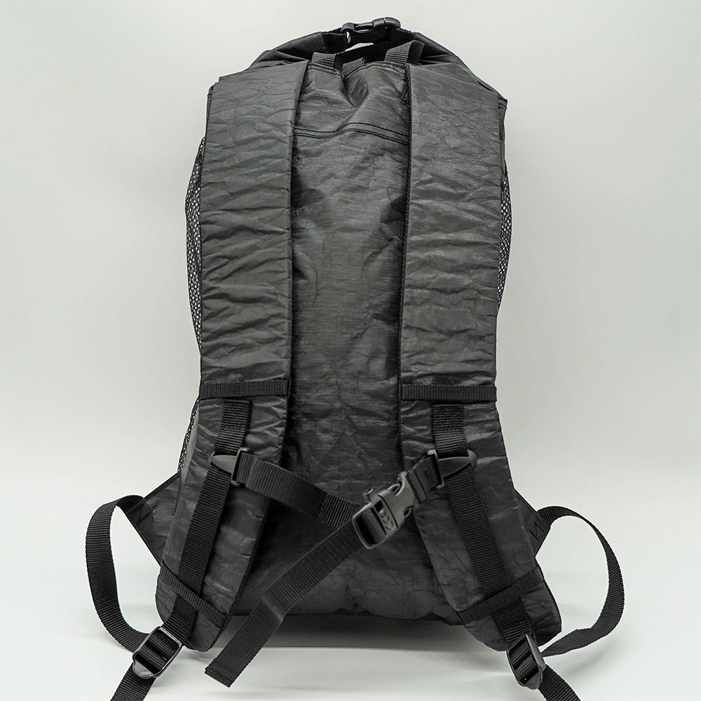 Ajito Fabrics STAG BEETLE 容量21L DCFハイブリッド ブラック