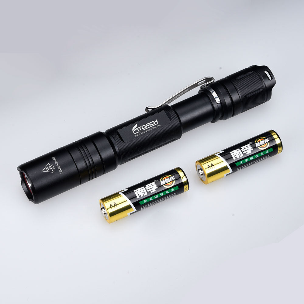 Fitorch EC20 550 LUMENS FLASHLIGHT フィトーチ フラッシュライト 550ルーメン LED